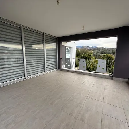 Antonia - Christina Аргака