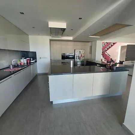 Antonia - Christina Вилла *