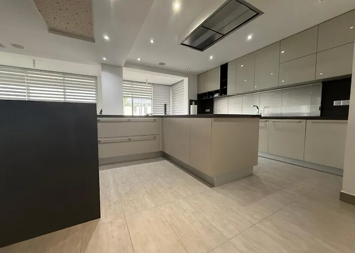 Antonia - Christina *